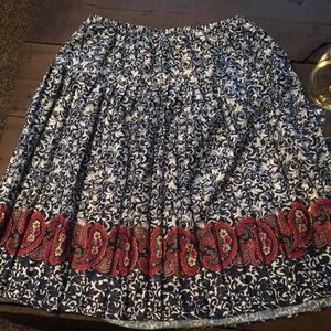 Adorable vintage skirt